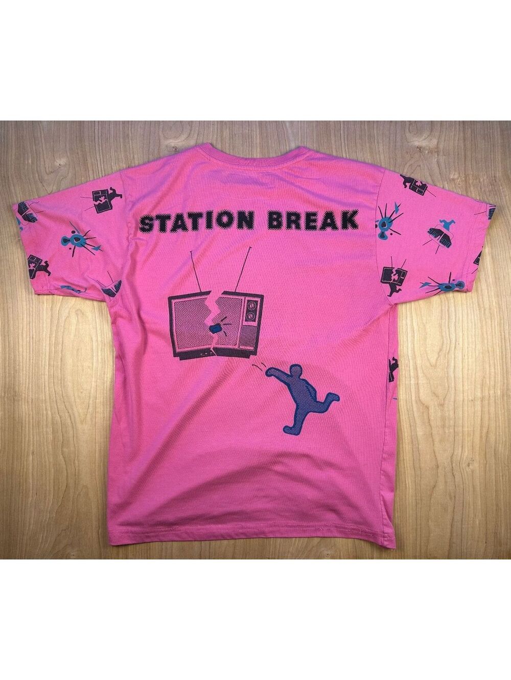 Vintage 90s Station Break tshirt outer limits television tv medium scifi